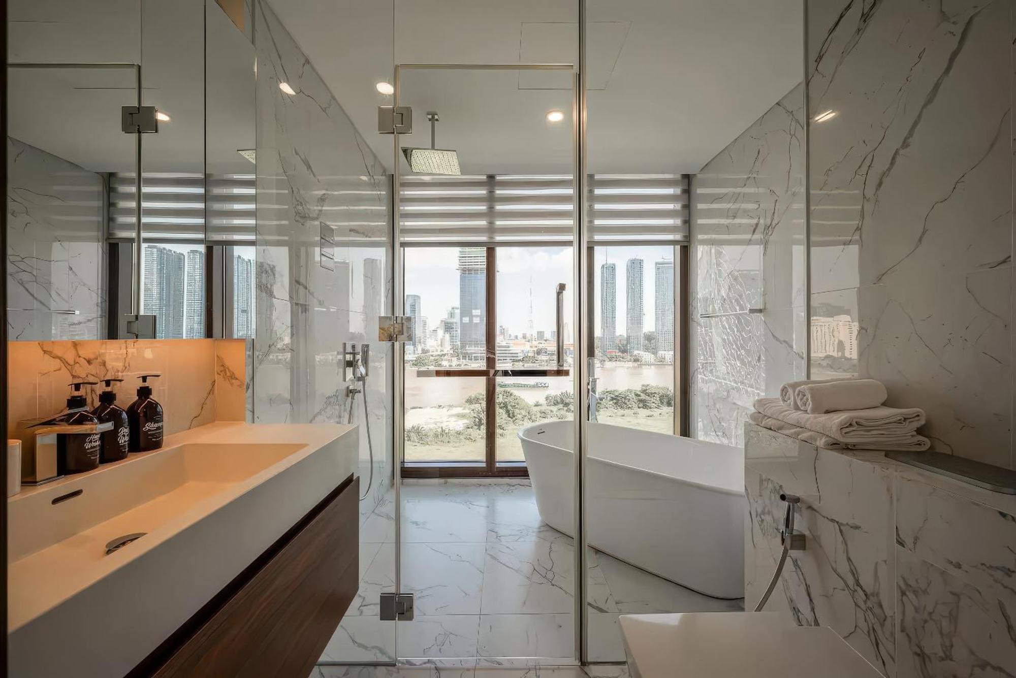 The Metropole - Horizon View Riverside D2 *