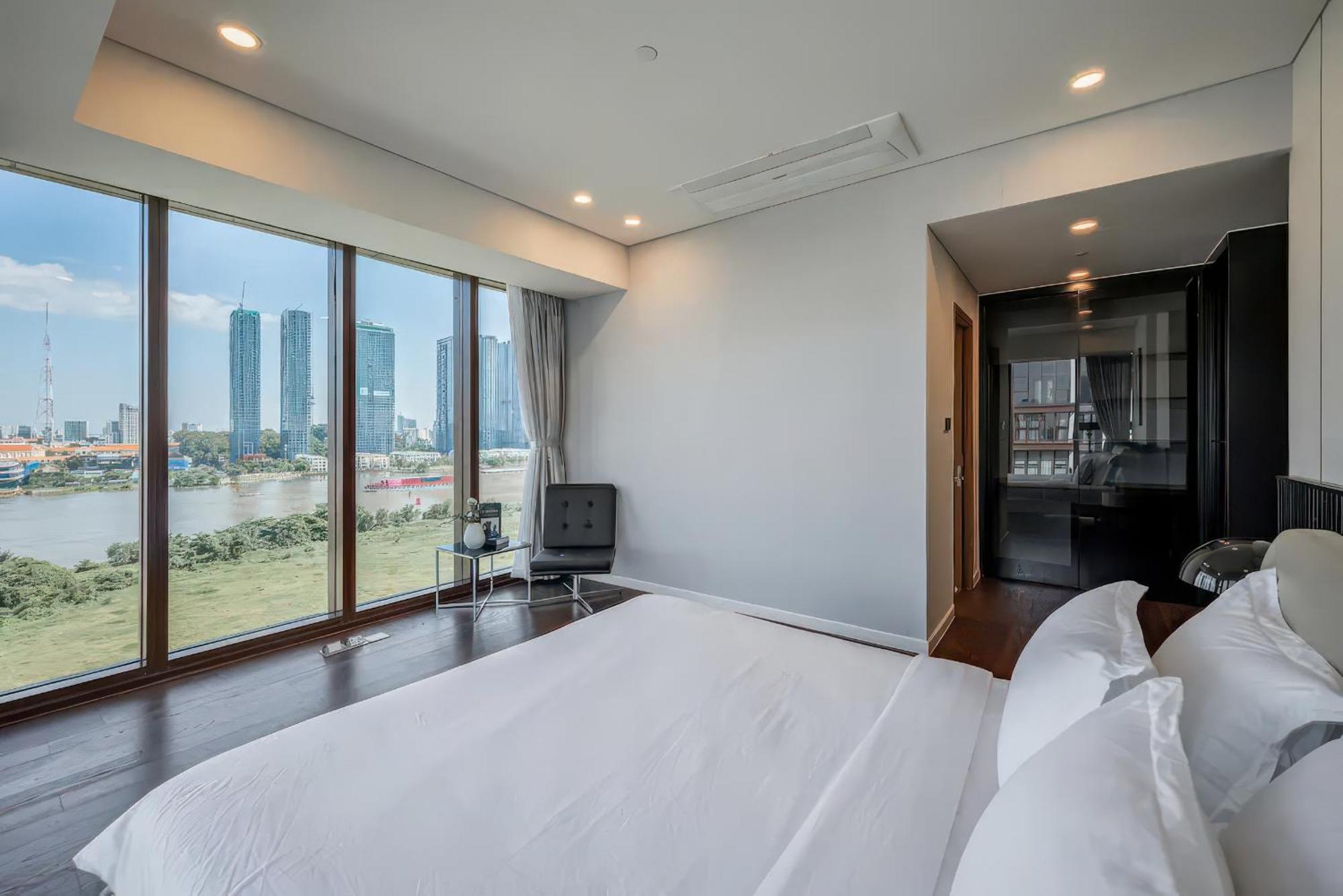 Căn hộ The Metropole - Horizon View Riverside D2 *