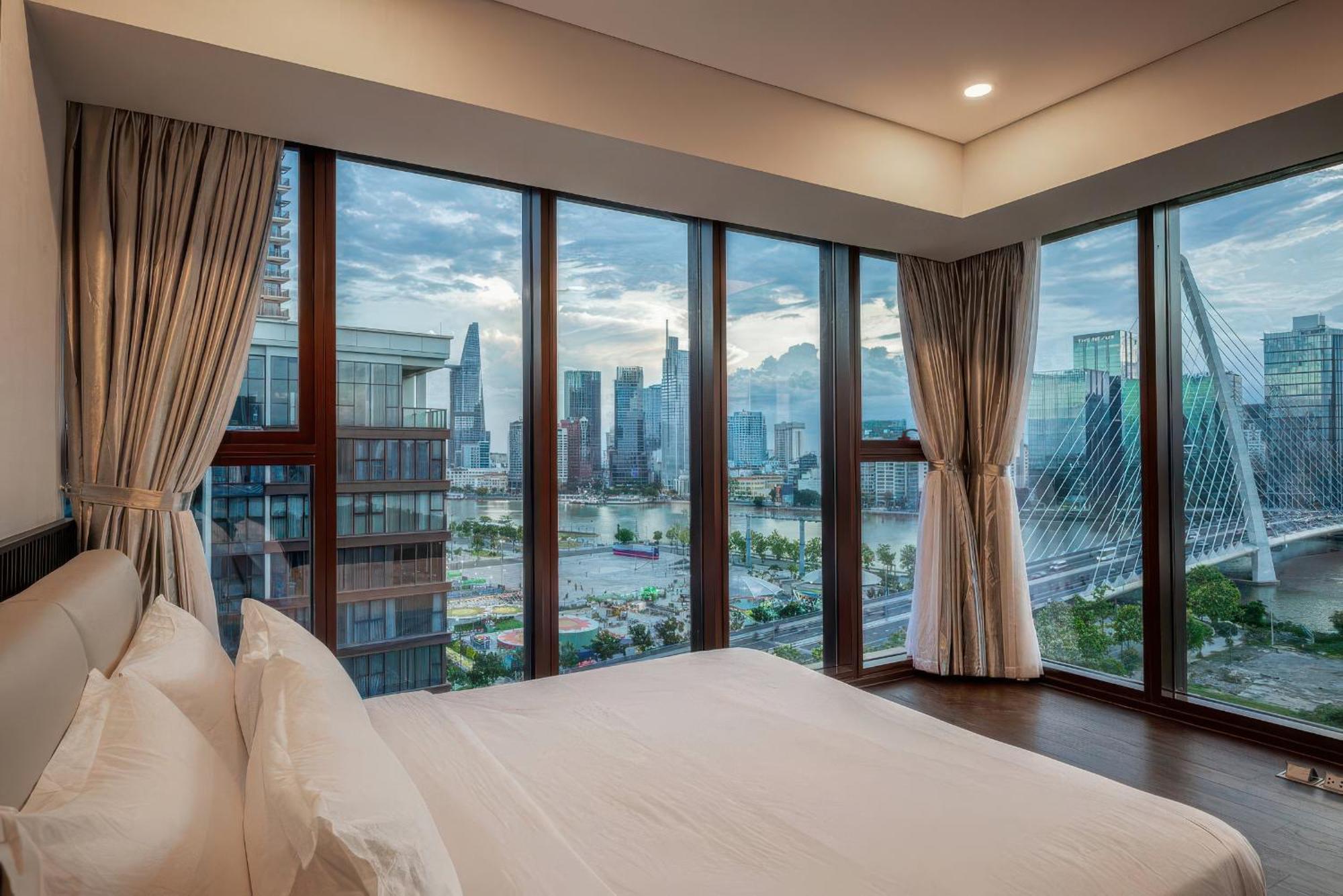 Căn hộ The Metropole - Horizon View Riverside D2 *