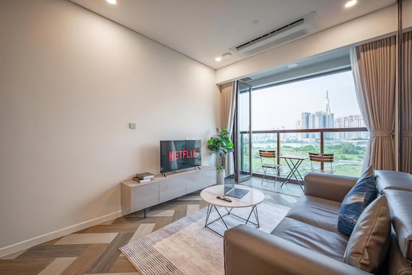 The Metropole - Horizon View Riverside D2