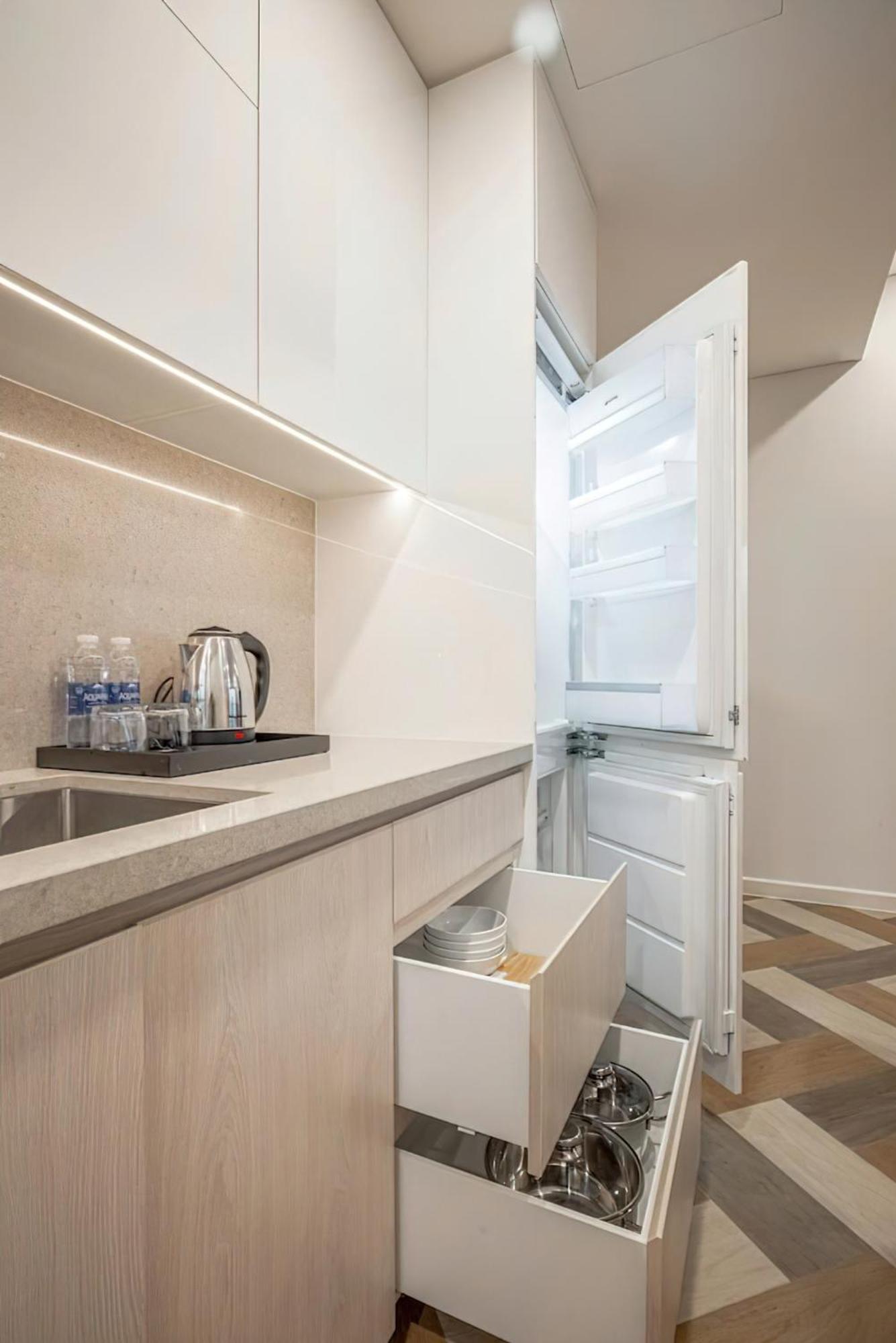 The Metropole - Horizon View Riverside D2 *