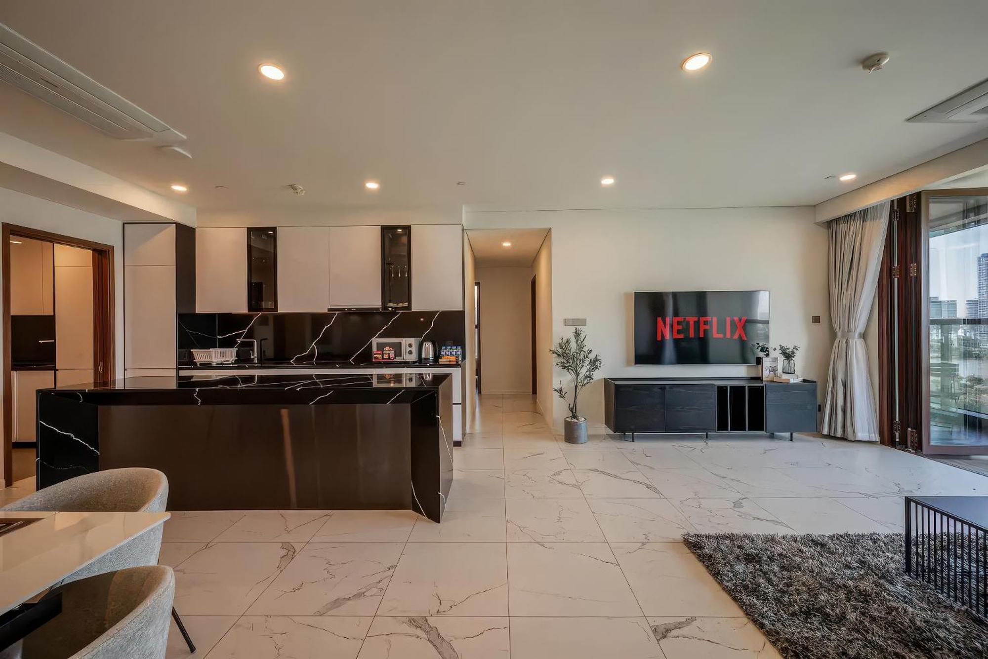 The Metropole - Horizon View Riverside D2 Apartment